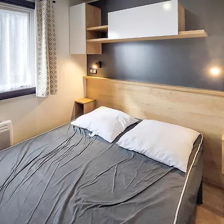 Beautiful Stacaravan In Saint-Julien-En-Born 3* Saint-Julien-en-Born