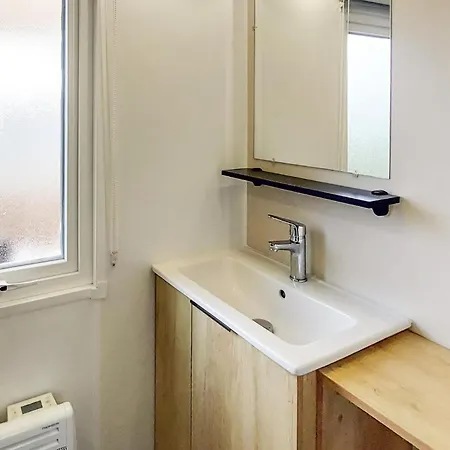 Camping Stacaravan In Saint-Julien-en-Born