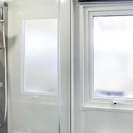 Camping Stacaravan In Saint-Julien-en-Born