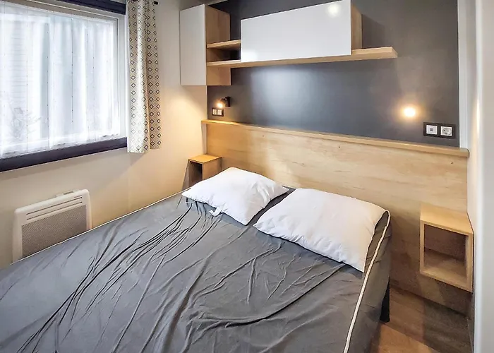 Stacaravan In 3* سان جوليان-أون-بورن